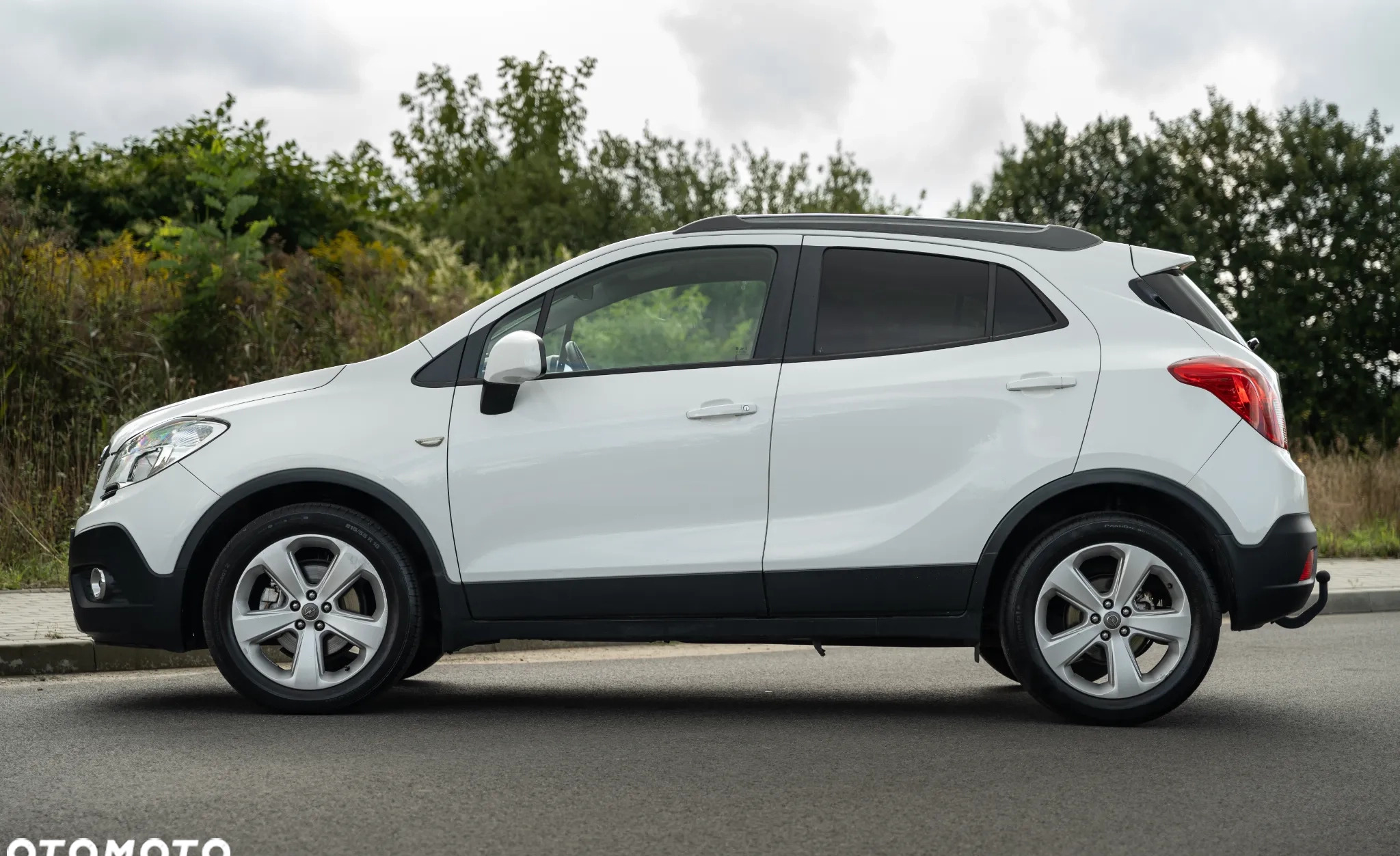 Opel Mokka cena 38500 przebieg: 176000, rok produkcji 2014 z Zawiercie małe 211